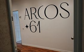 Arcos 61